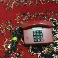 تلفن رومیزی ومحل کار قدیمی