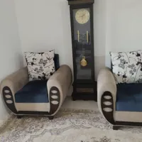 ساعت ایستاده در حد نو و کاملا تمیز و زیبا و کم جا
