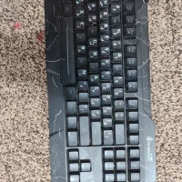 کامپیوتر و میز با قیمت مناسب|رایانه رومیزی|بندر ماهشهر, |دیوار