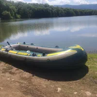 قایق بادی سبز