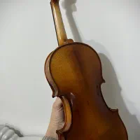 ویلن|ویولن|اصفهان, مسجد مصلی|دیوار