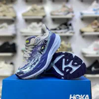 کتونی هوکا دوست سلامتی شما.|کیف، کفش، کمربند|بانه, |دیوار