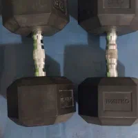 دمبل ۲۵ کیلویی