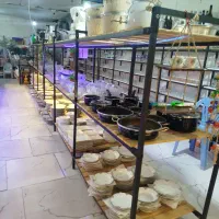 حراجی یزدان نیازمند دو نفر نیروی خانم میباشد