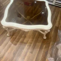 میز چوبی سالم و نو