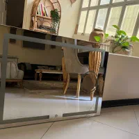 آینه بزرگ مناسب اتاق خواب ،بالای جاکفشی  آرایشگاه