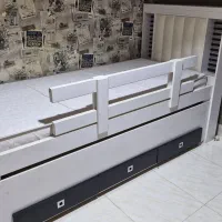 تخت مهمان میزبان در حد نو با تشکهاش