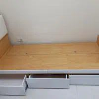 تخت و میزتحریر و میزآرایش و کتابخانه، تکی یا همه|تخت و سرویس خواب|تهران, نظام‌آباد|دیوار