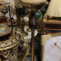 آباژور کنار سالنی گردسوز برند golden gift|چراغ خواب و آباژور|تبریز, |دیوار