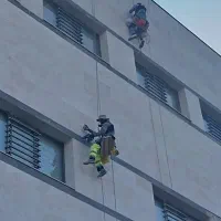 کار در ارتفاع با طناب ( راپل)