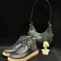 حدود 180 جفت کفش ب قیمت عمده یک جا ب فروش میرسه