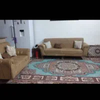 مبل ۷ نفره در حد نو همراه عسلی