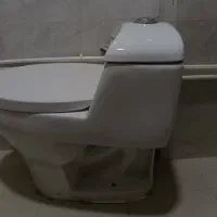 توالت فرنگی در حد نو