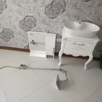 روشویی کابینتی و آینه باکس