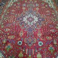 فرش دستباف تمیز بدون سوختگی و پارگی