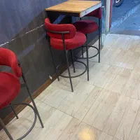 میز دیوار کوب