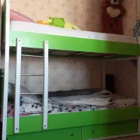 تخت دو طبقه آهنی