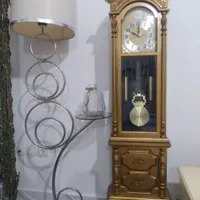 یک عددساعت ویک عددآباژور|چراغ خواب و آباژور|اردبیل, |دیوار