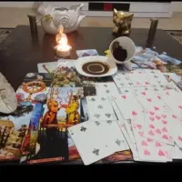 /یه زنگ بزن فــال بگیر زندگیتو بدون /