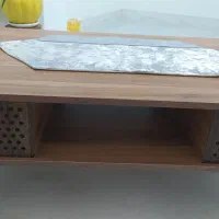 میز و عسلی‌ در حد نو شرکتی‌