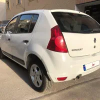 رنو ساندرو در حد و کم کارکرد
