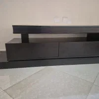 میز تلویزیون ام دی اف مشکی سالم و تمیز