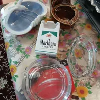 تعدادی ظروف چینی
