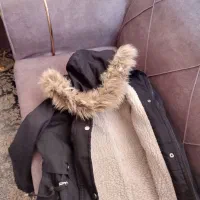 کاپشن زنانه دخترانه مشکی داخل خز|لباس|شیراز, شهرک ترکان|دیوار