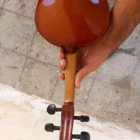 ویولن با تمام ادوات|ویولن|رامشیر, |دیوار