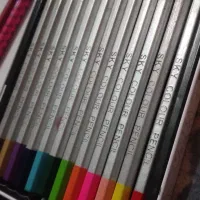 مدادرنگی ۱۲ رنگ جعبه فلزی دایناسور|لوازم التحریر|اسلامآباد غرب, |دیوار