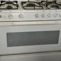 اجاق گاز فر دار کاملا سالم