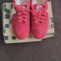 کفش|کیف، کفش، کمربند|قم, قلعه کامکار|دیوار