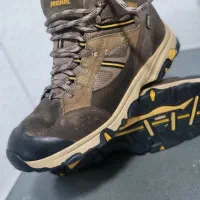 کفش کوهنوردی استوک اورجینال مارک میندل سایز۴۲