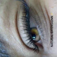 اکستنشن مژه در لاهیجان