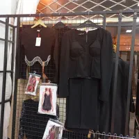 دکور پشت شیشه