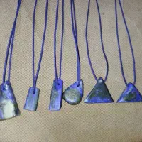 گردن آویز لاجورد پر انرژی
