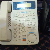 تلفن رو میزی قدیمی