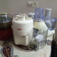 تعدادی آبمیوه گیری و قطعات بفروش میرسد