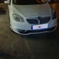 برلیانس ۳۳۰