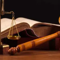 وکیل پایه یک دادگستری