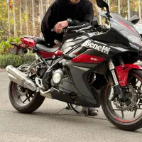 بنلی ۳۰۰ ریس