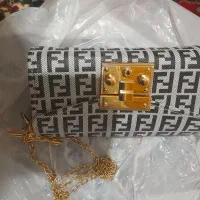 کیف|کیف، کفش، کمربند|کرمان, |دیوار