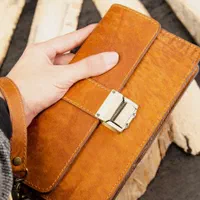 کیف چرمی فروش فوری بهترین قیمت|کیف، کفش، کمربند|تهران, جهاد|دیوار