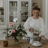 نیروی خدماتی خانم