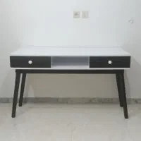 فروش میز در حد نو