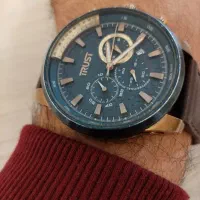 ساعت اصلی terust