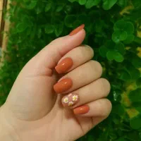 ارائه خدمات ناخن