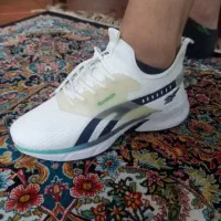 تعدادی کتونی اورجینال سایز ۴۲ اصلی قیمت۶۵۰هزار