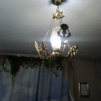 مبل در حد نو سالمه سالم + ۳تا میز جلو مبلی