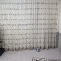 پرده جنس عالی بلندی دومترهفتادو پنج پهنا شش متر